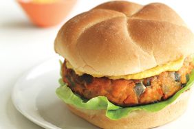 asian-style-salmon-burgers-med107845.jpg