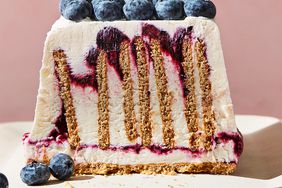 Blueberry-cheesecake Icebox Cake