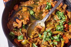 ma halimas beef suqaar in a cast iron skillet