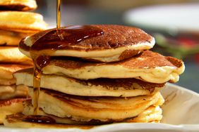 pancakes with maple syrup