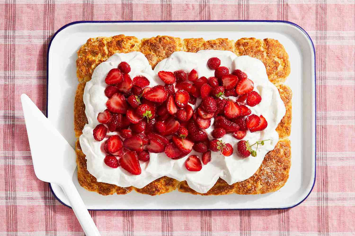 Strawberry sheet cake