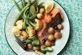 salmon-nicoise-092-d112989.jpg