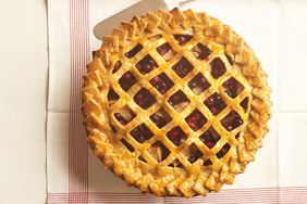 pear cranberry pie