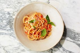 Spaghetti and Fresh Marinara with Basil