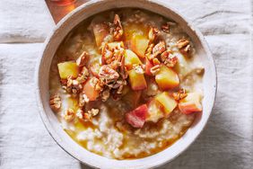 spiced apple oatmeal 