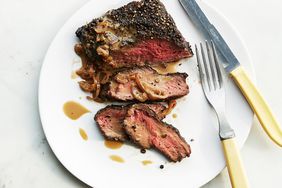 steak-au-poivre-014-d113087.jpg