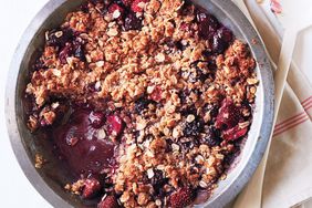 strawberry-frozen-cherry-crumble-091-d111738.jpg