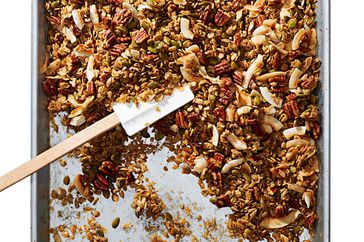 toasted-coconut-granola-102843273.jpg